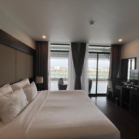 Moon Halo Hotel Ha Long Exterior photo