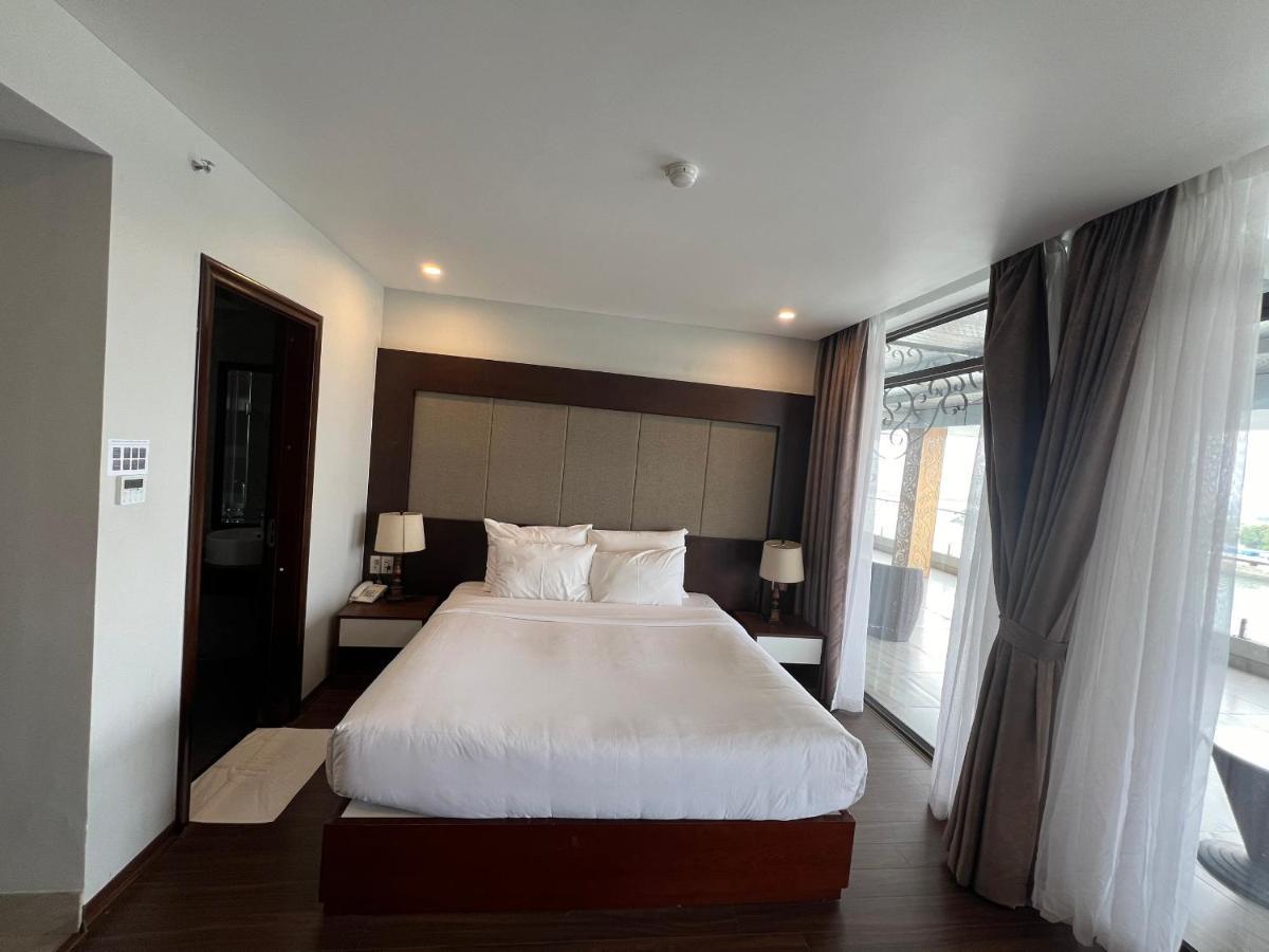 Moon Halo Hotel Ha Long Exterior photo