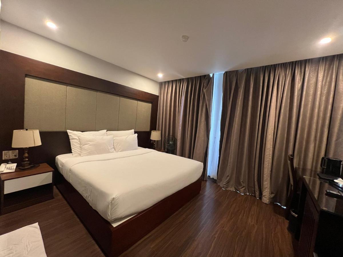 Moon Halo Hotel Ha Long Exterior photo